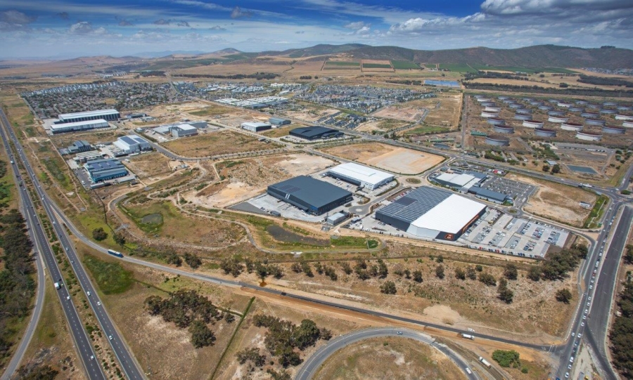 To Let commercial Property for Rent in Richmond Park Western Cape